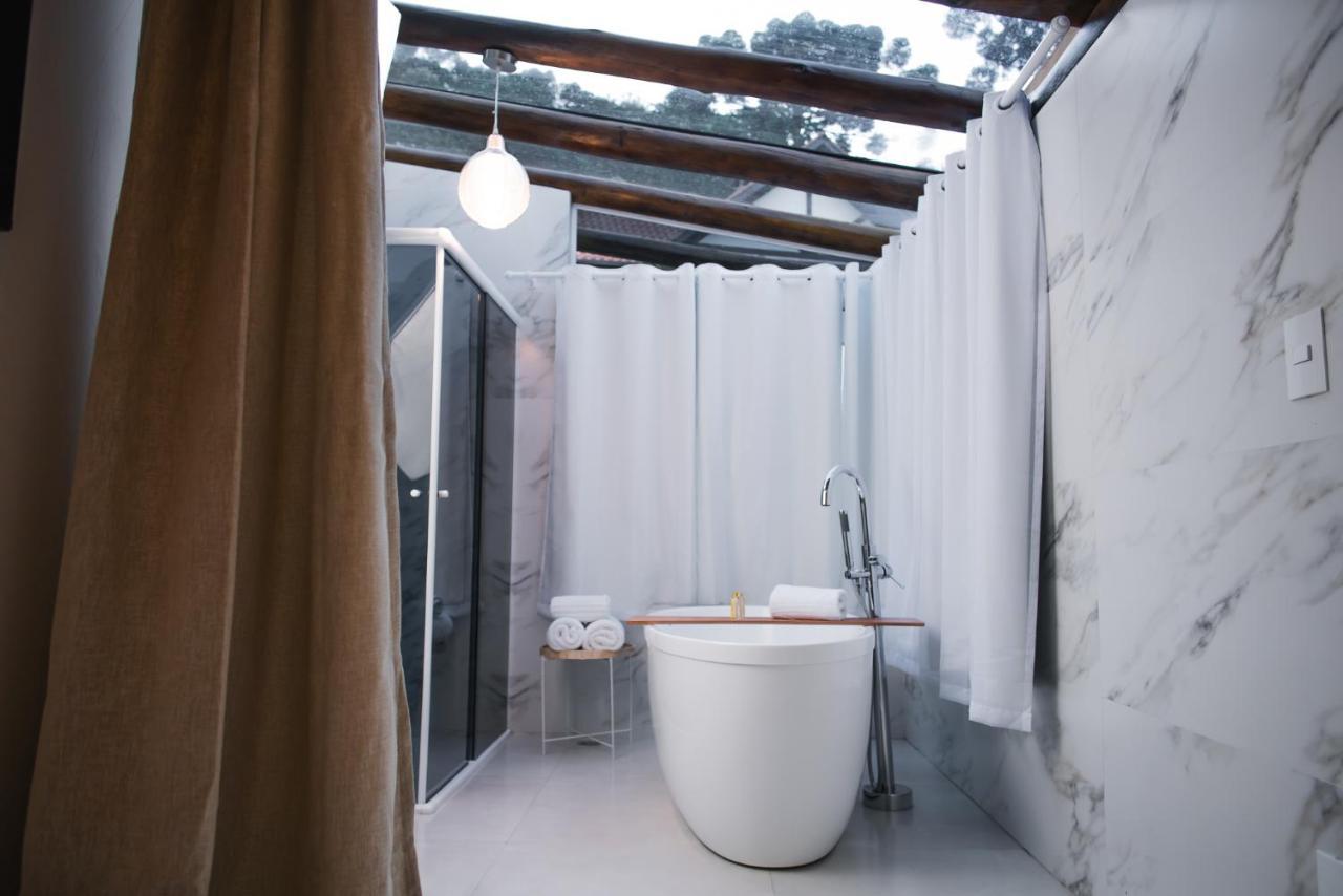 Quarto Duplo com Vista do Jardim