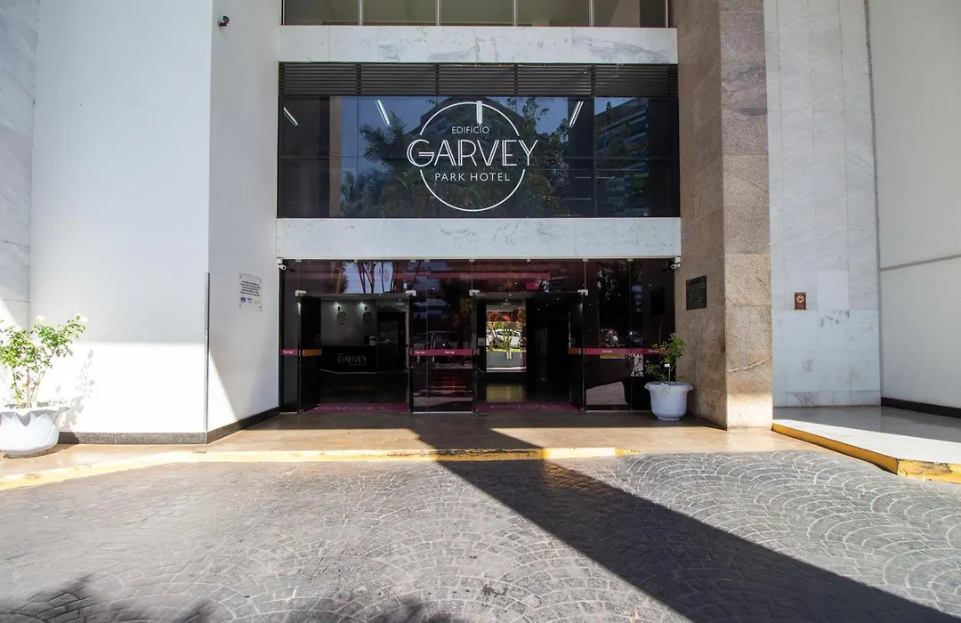 Garvey Park Hotel-1