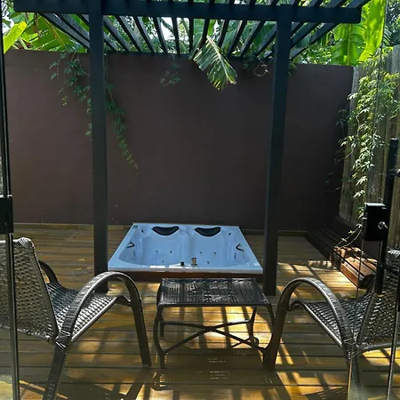 Maravilhosa casa com hidromassagem-2