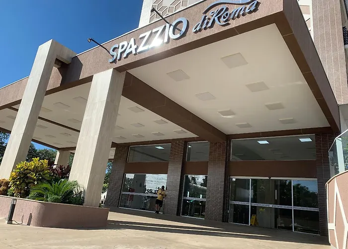 Hotel Spazzio diRoma Café da manhã e acesso ao Acqua Park Caldas Novas